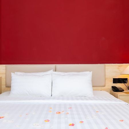 Khach San Phuoc Loc Tho 2 - 福禄寿 Hotell Ho Chi Minh-staden Exteriör bild