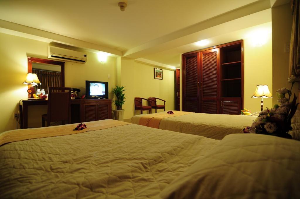 Khach San Phuoc Loc Tho 2 - 福禄寿 Hotell Ho Chi Minh-staden Rum bild