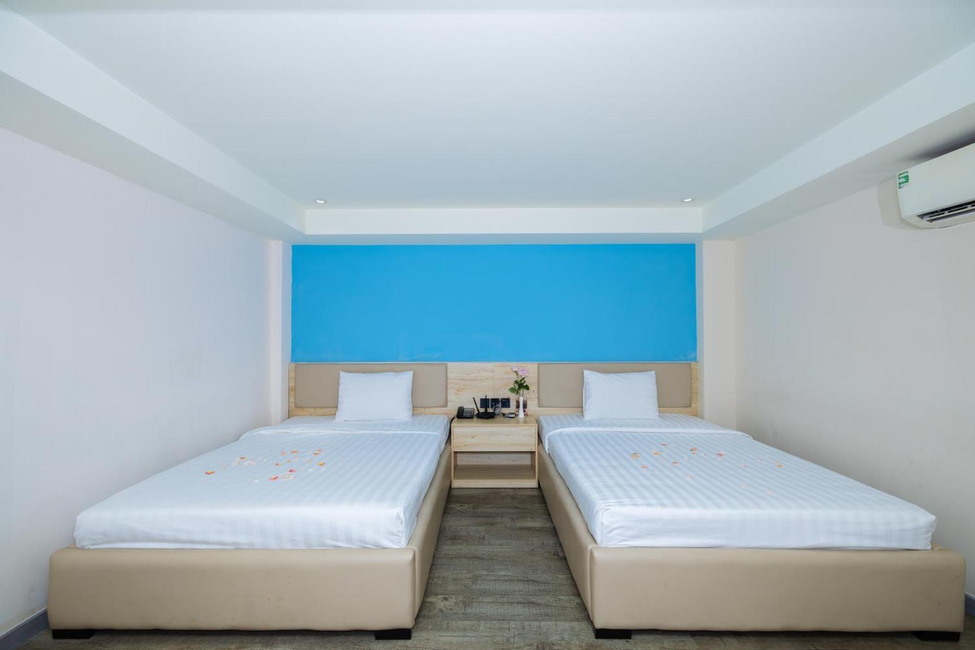 Khach San Phuoc Loc Tho 2 - 福禄寿 Hotell Ho Chi Minh-staden Exteriör bild