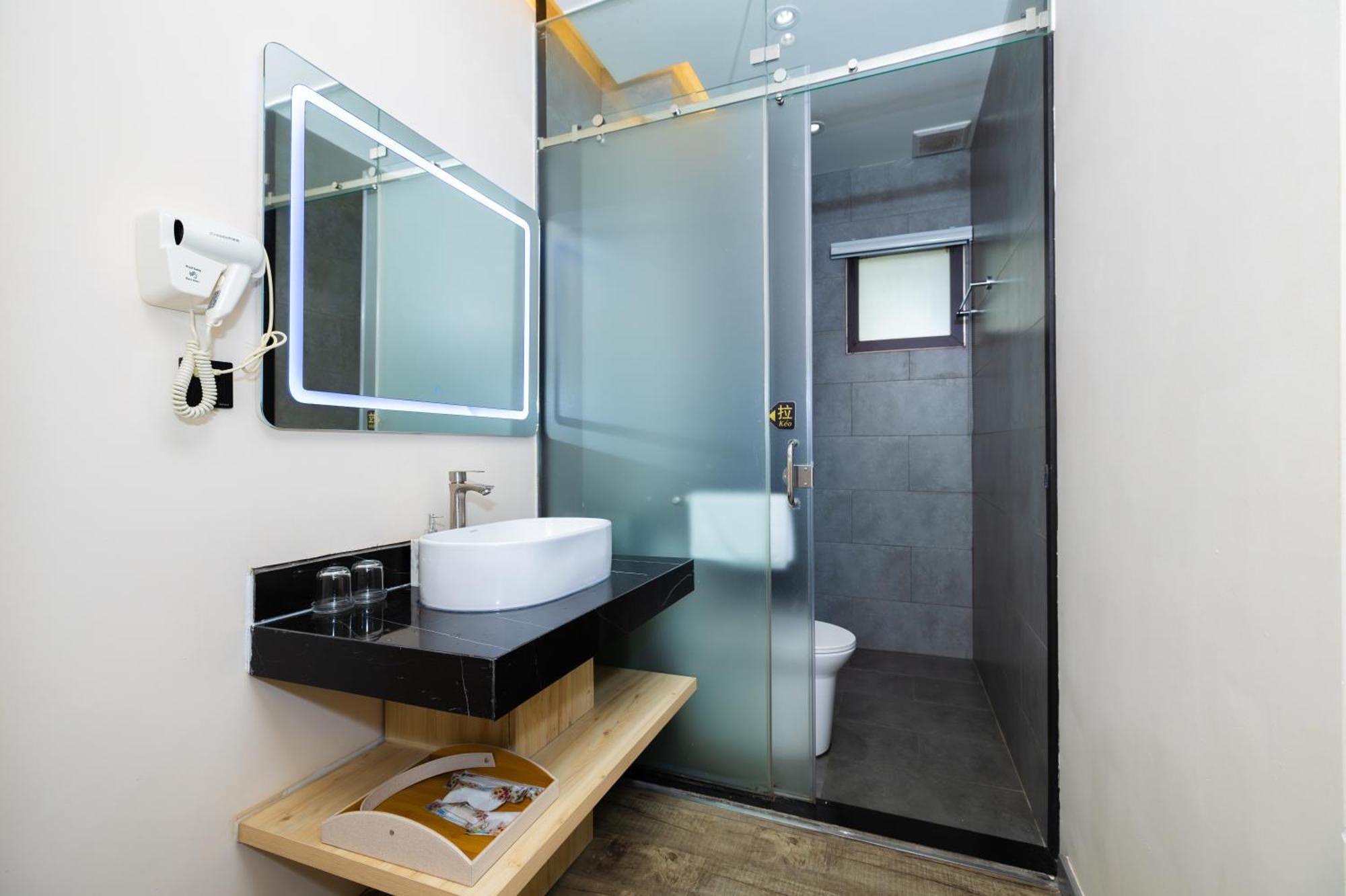 Khach San Phuoc Loc Tho 2 - 福禄寿 Hotell Ho Chi Minh-staden Exteriör bild