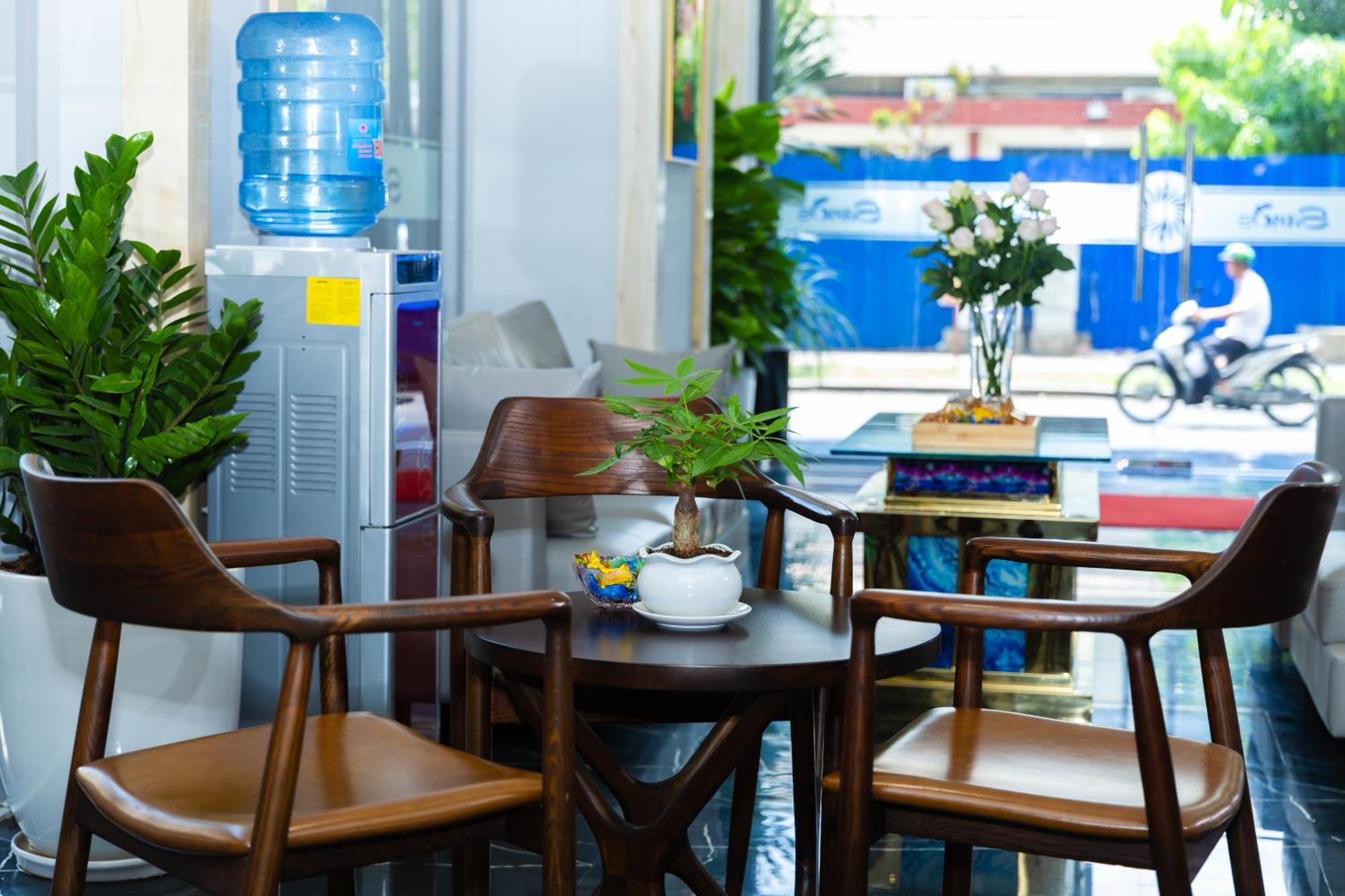 Khach San Phuoc Loc Tho 2 - 福禄寿 Hotell Ho Chi Minh-staden Exteriör bild
